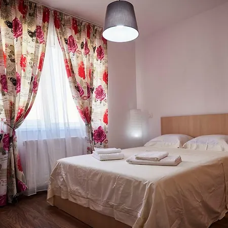 Top City Leoca Брашов